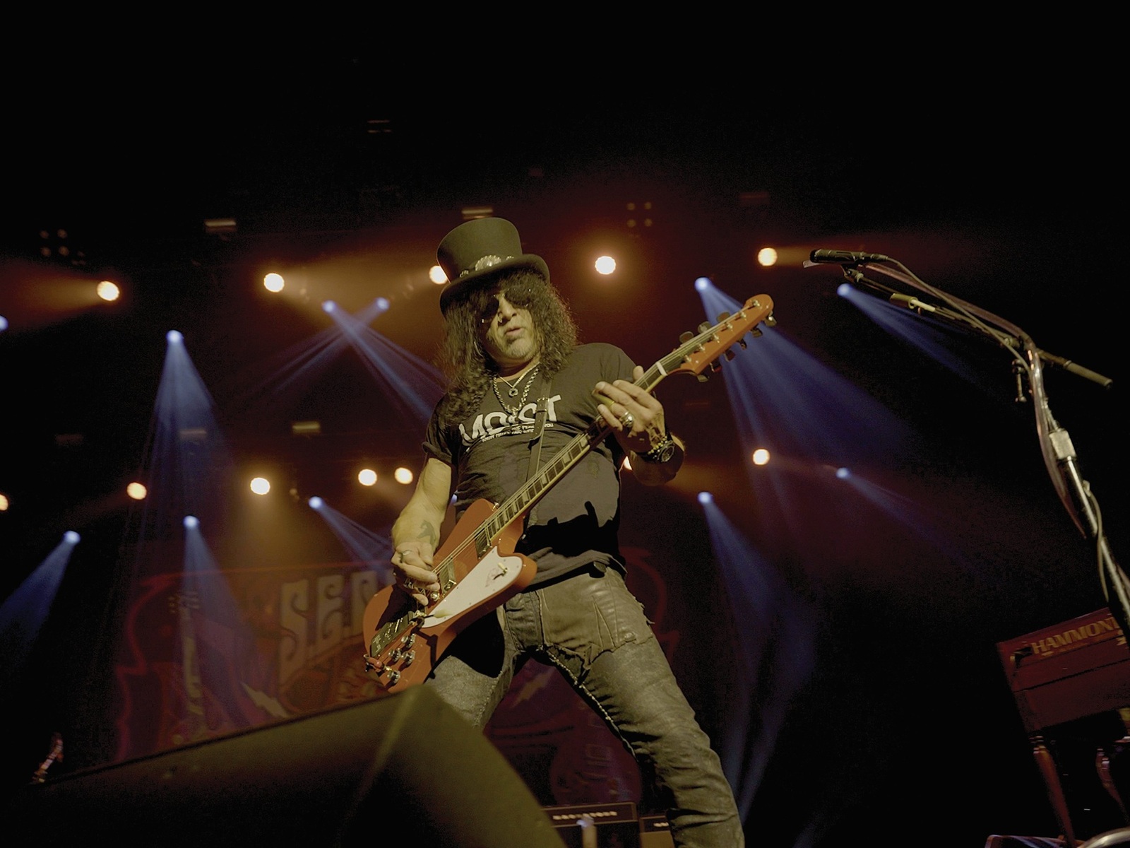 Guns n' Roses Slash スラッシュ 日本公演 ギターピック Guns n Roses スラッシュ Slash 日本公演 ギターピック 高価