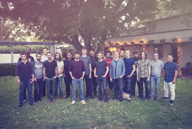 スナーキー・パピー(Snarky Puppy)『Immigrance』のメッセージ、そして来日公演の観どころは?