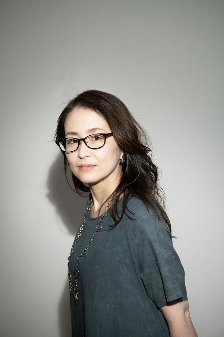 西山瞳が選ぶ〈コロナ時代の1曲〉 | Mikiki by TOWER RECORDS