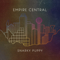 スナーキー・パピー（Snarky Puppy）『Empire Central』最高のライブバンドの演奏を捉えた2枚組　故バーナード・ライトの最後の録音も収録