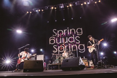 UNISON SQUARE GARDEN 20周年武道館公演を特集したTOWER PLUS+発行