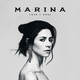 マリーナ 『Love + Fear』 マリーナ・アンド・ザ・ダイアモンズから改名、複雑さを堪えた美しい歌唱が2部構成に統一感をもたらす
