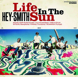 HEY-SMITH 『Life In The Sun』 声を上げてシンガロングしたくなる〈リスナー参加型の作品〉