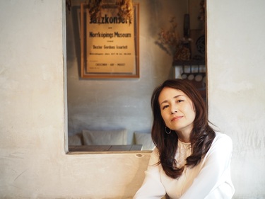 西山瞳のピアノソロ作『Songs』がリリース 初期人気曲の再録や