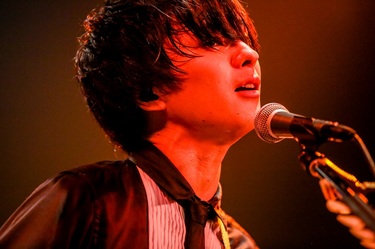 UNISON SQUARE GARDEN、最新シングルのリリース・ライヴ開催! 新旧織り