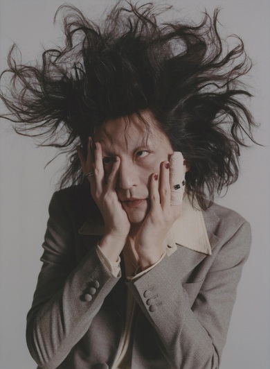 【B5額付】毛皮のマリーズ 志磨遼平ドレスコーズ ポスター風 17 戀愛大全 ドレスコーズ 、『戀愛大全』JK写真公開／早期予約特典