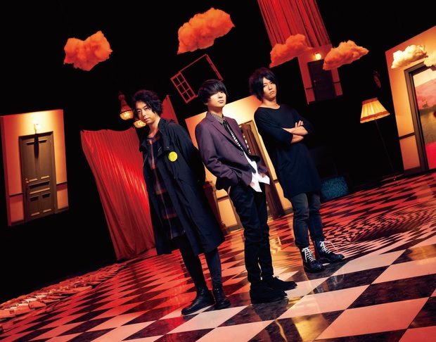 UNISON SQUARE GARDEN 『Phantom Joke』 史上最強に難しい曲、2年前に録音していた曲、インディーズ時代の曲と絶妙な3曲構成
