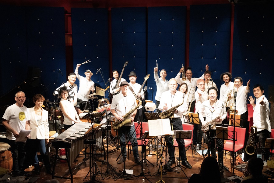 Banda Mandacarinhoがビルボードライブ横浜でブラジル音楽を届ける