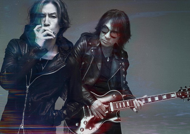 B'z、ついに全曲サブスク解禁 配信ライブ〈B'z SHOWCASE 2020 -5 ERAS 8820-〉のパッケージ化も