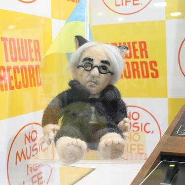 坂本龍一ポップアップショップがタワレコ新宿店で開催中 教授愛用