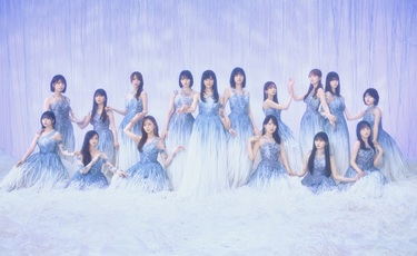 乃木坂46がこの春、あなたの背中をそっと押す――梅澤美波、五百城茉央