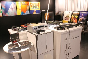 山下達郎のポップアップストアがタワレコ渋谷店で開催中 グッズや