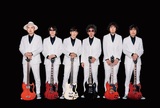 カーリングシトーンズ 『氷上のならず者』 日本を代表するロック・ミュージシャンたちが〈夏休みに友達の家で笑いながら作った〉ようなアルバム